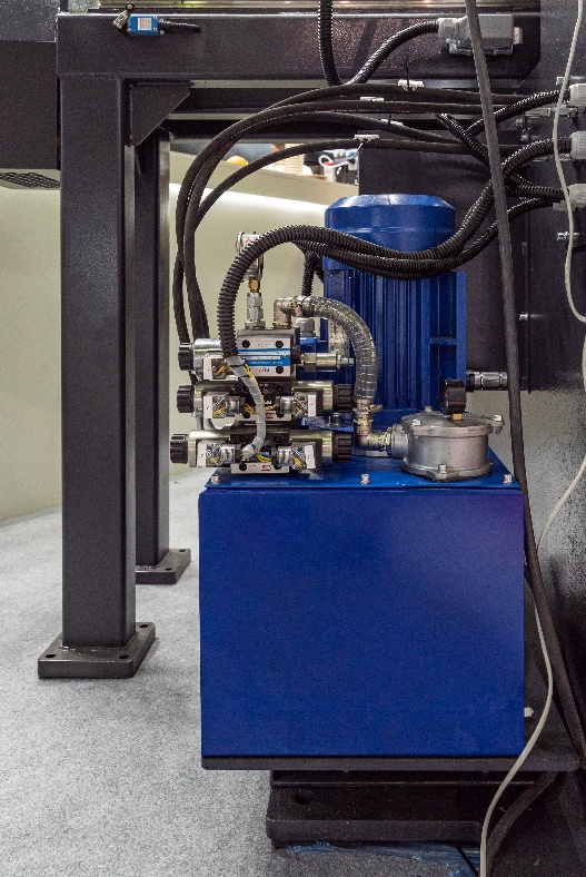 Ленточнопильный станок VBS-1000TM