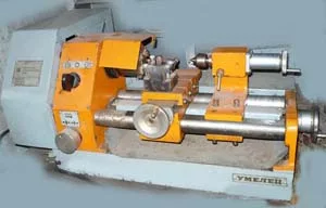 Настольный токарный станок СН-1